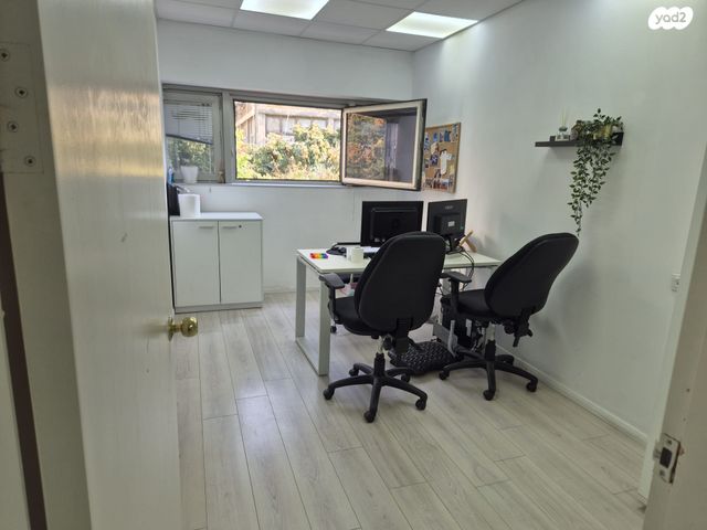 משרדים, תובל 32, בורסה, רמת גן