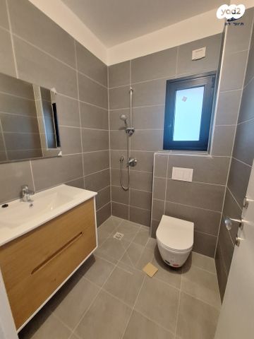 דירה, בורוכוב, גבעתיים