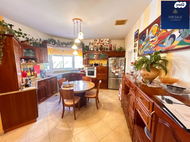 בית פרטי/ קוטג', חסידה, מעוף, ערד