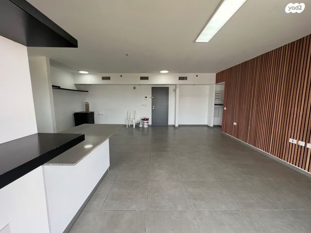 דירה, רחובות החדשה, רחובות