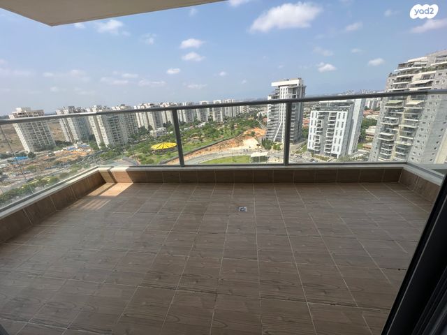 דירה, רחובות החדשה, רחובות