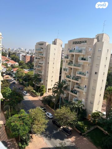 דירה, הצופים, נעורים, ראשון לציון