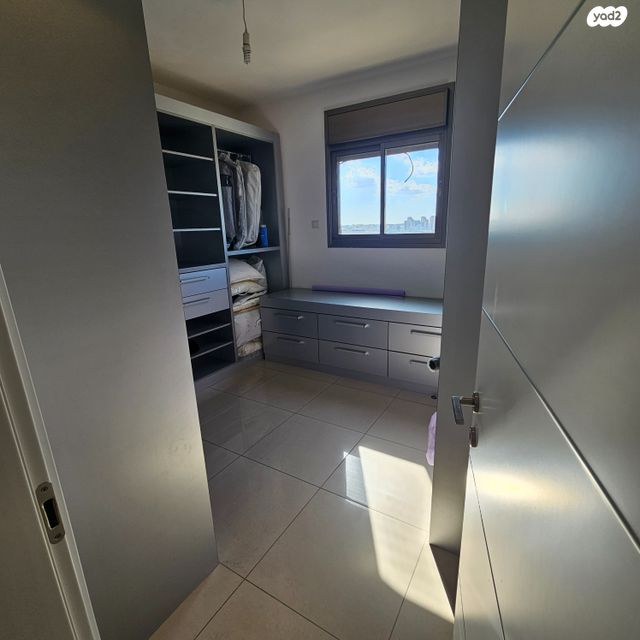 גג/ פנטהאוז, ה' באייר, רובע הקריה, הסיטי, אשדוד