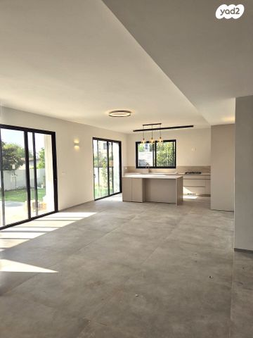 בית פרטי/ קוטג', מתחם 11, הוד השרון