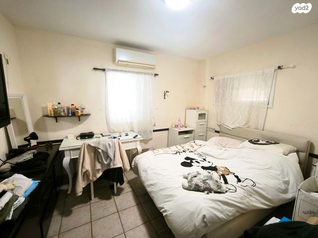 גג/ פנטהאוז, רוטשילד 4, גרין ועם, חולון