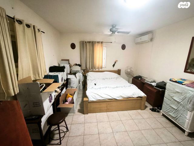 גג/ פנטהאוז, רוטשילד 4, גרין ועם, חולון