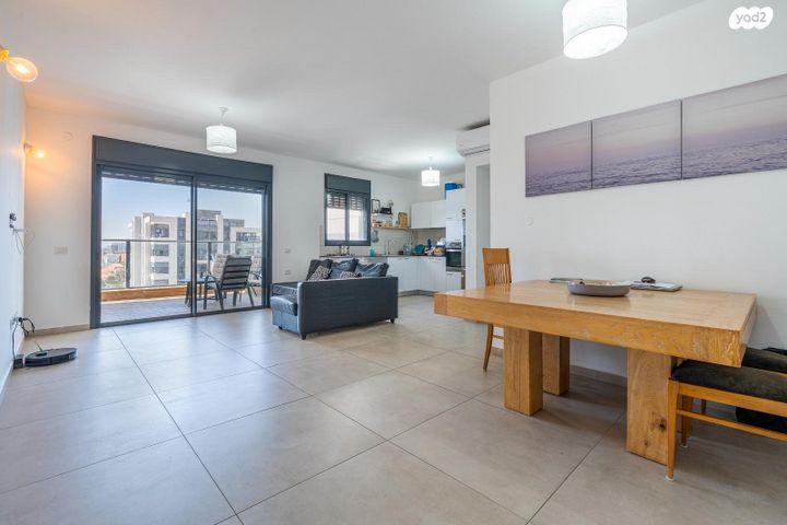 דירה, נווה אור, אור עקיבא