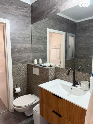 דירה, אברהם בלסברג, ברנע, אשקלון