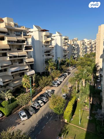 דירה, הצופים, נעורים, ראשון לציון