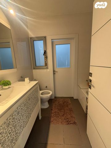 דירה, אברהם בלסברג 10, ברנע, אשקלון