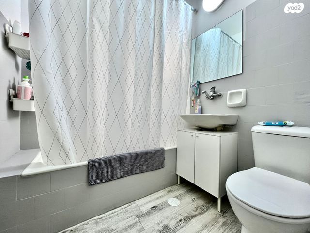 דירה, לוי אשכול 23, נאות שקד, נתניה