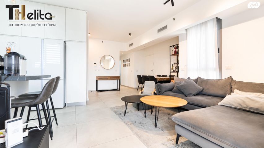 דירה, בלוך 23, בורוכוב, גבעתיים