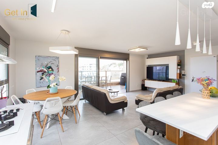 דירה, דרך פרויד 39, רמת אשכול, חיפה