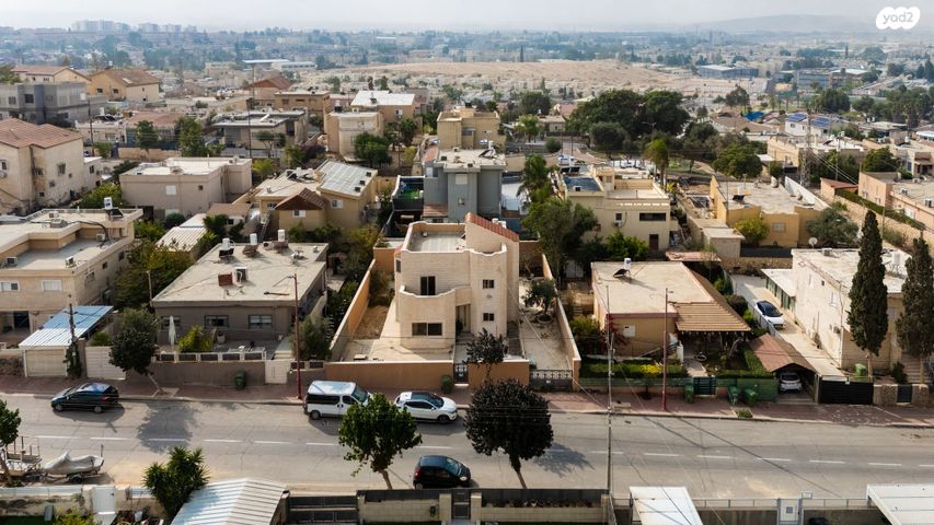 דו משפחתי, דימונה