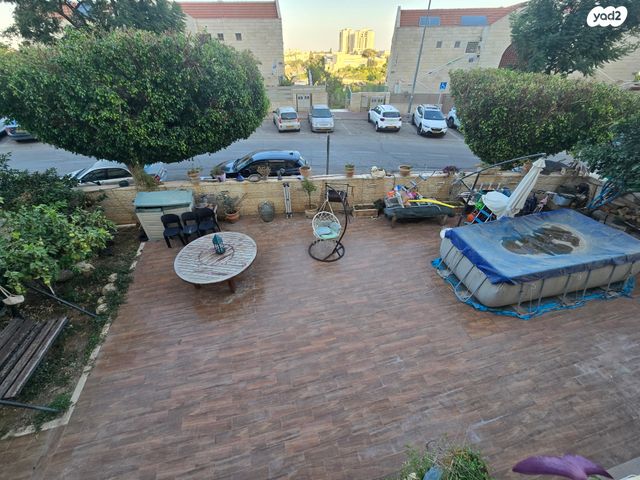 דירת גן, חוט השני, מגדים, מעלה אדומים