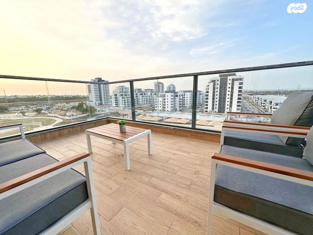 דירה, אור ים, אור עקיבא