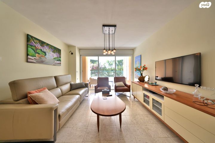 שדרות רוברט סולד 26