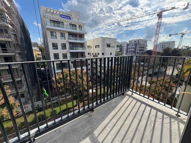 דירה, הדר, רמת השרון