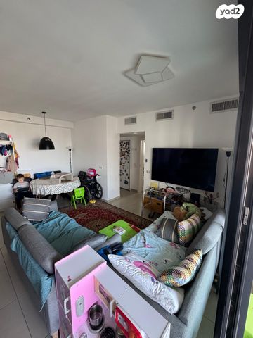 דירה, גבעתי, רמב"ם, ראשון לציון