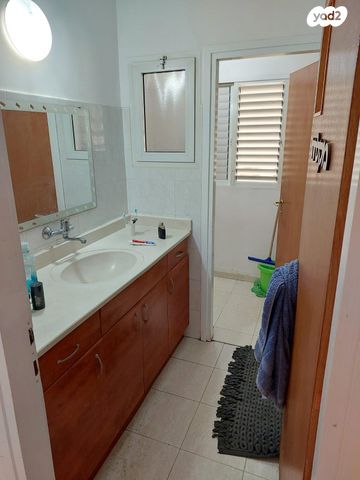 דירה, מאיר גרוסמן, נווה זאב, נאות אילן, באר שבע