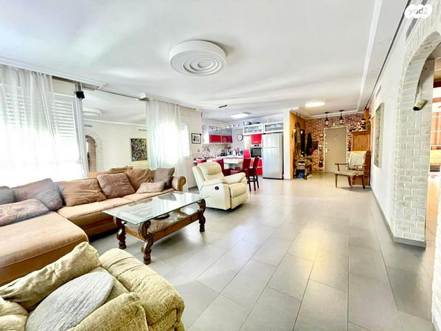 דירה, נחל לכיש, רובע י"א, אשדוד