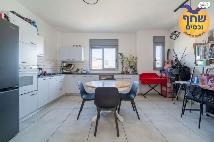 דופלקס, האר"י הקדוש, מחנה יהודה, פתח תקווה