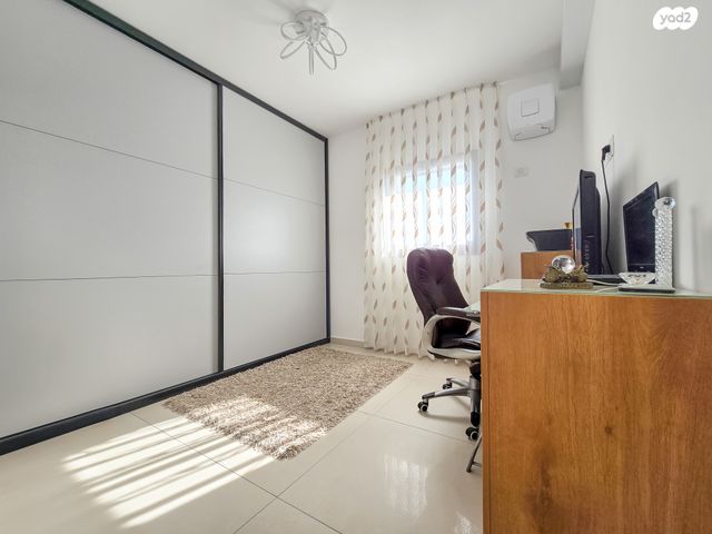 דירה, קלוזנר, לב העיר, בת ים