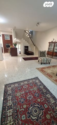 דו משפחתי, יהושע גיבשטיין, קרית שמחה, ראשון לציון