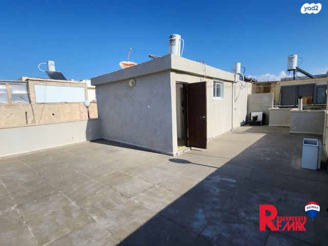 טריפלקס, אלתרמן 21, דרום מערב ותיק, בת ים