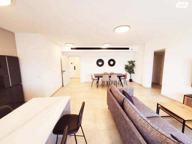 דירה, אור ים, אור עקיבא