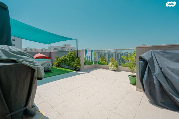 גג/ פנטהאוז, חריש