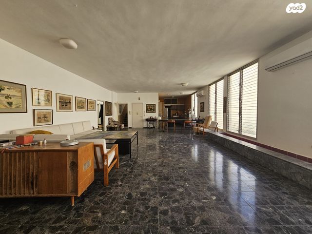 גג/ פנטהאוז, הזיתים, שכונת יהלום, מרכז העיר ב, רמת גן