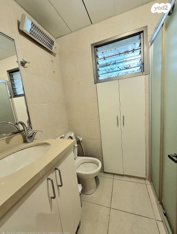 דירה, אבטליון 7, שכונת בן גוריון, מרכז העיר ג', רמת גן