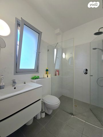 דופלקס, עוזי חיטמן 4, נווה זמר, רעננה