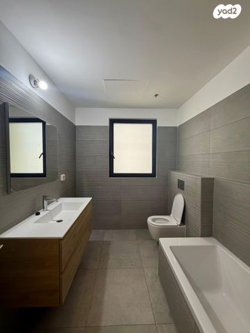 דירה, זכרון יעקב, הצפון החדש - כיכר המדינה, תל אביב יפו