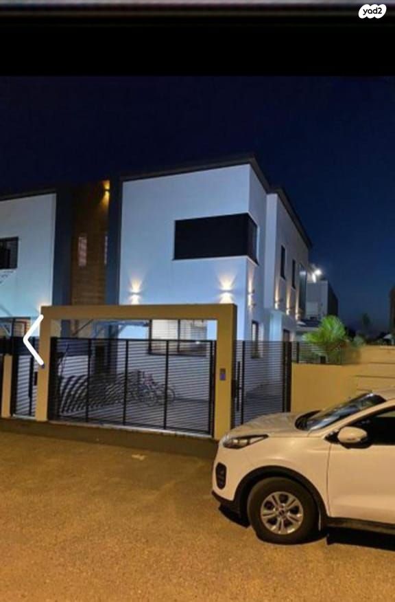 דו משפחתי, כפר יונה