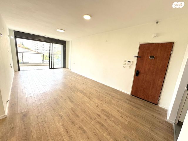 דירה, נחמיה 6, מרכז, הרצליה