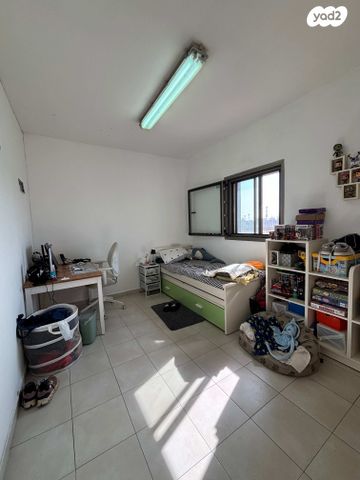 דופלקס, הפרחים, רעננה