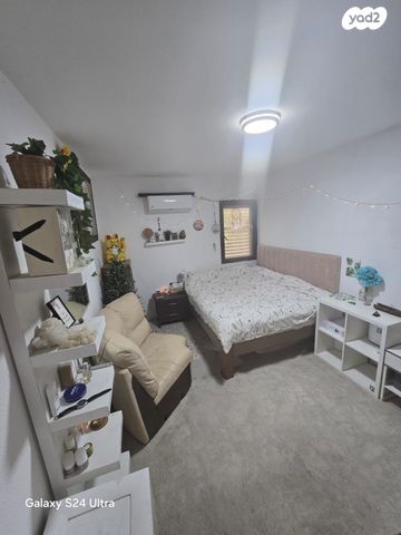 גיורא יוספטל 