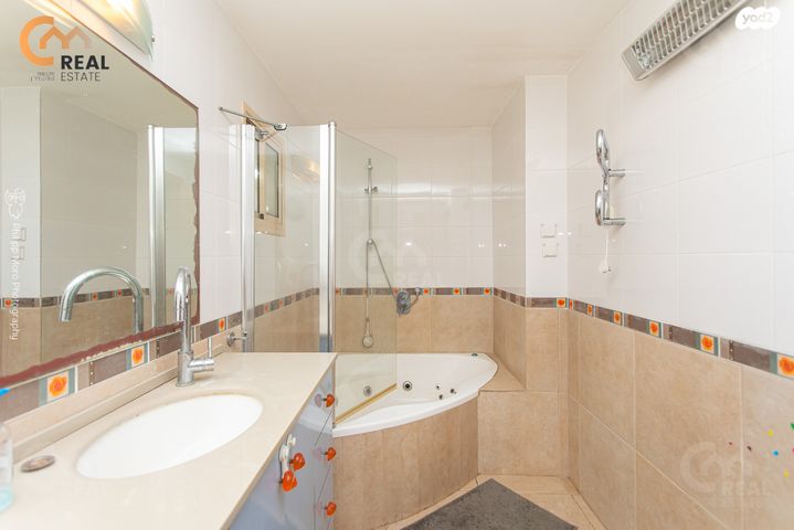 דו משפחתי, קדימה, כבירים, חיפה