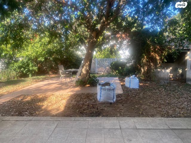 דו משפחתי, הפלמ"ח, בית אליעזר, חדרה