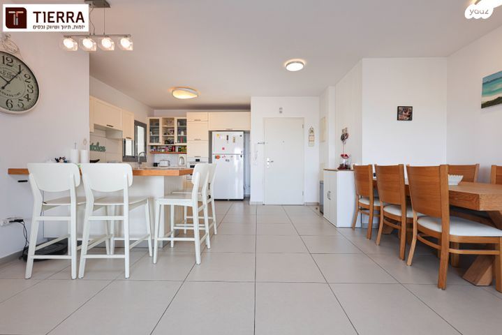 דירה, רמת אמיר, קדימה צורן