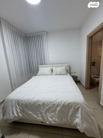 דירה, יצחק בן צבי 9, מרכז אזרחי, באר שבע