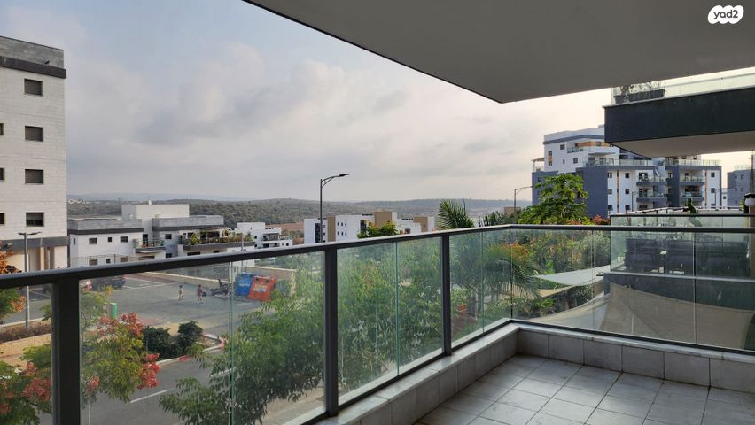 דירה, אחדות 5, חריש