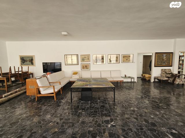 גג/ פנטהאוז, הזיתים, שכונת יהלום, מרכז העיר ב, רמת גן