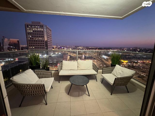 דירה, יצחק בן צבי 9, מרכז אזרחי, באר שבע