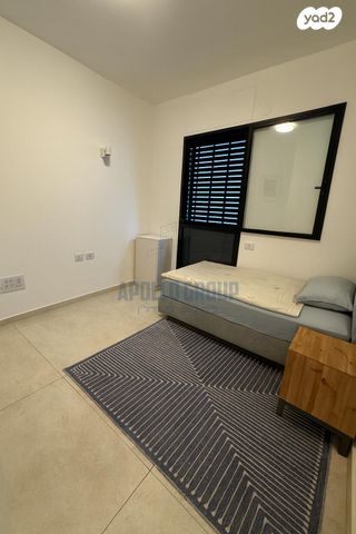 דירה, אושה, נווה אביבים, תל אביב יפו