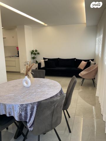 דירת גן, תדהר, המכבים, גבעת זאב