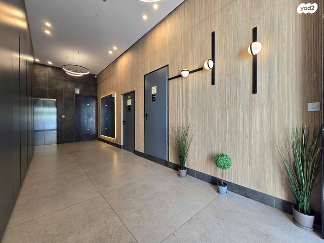 דירה, קלוזנר, לב העיר, בת ים