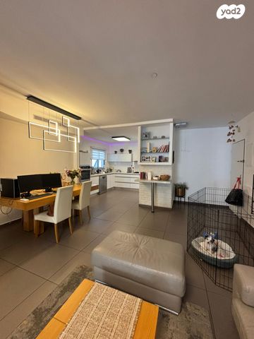 דירה, אברהם בלסברג 10, ברנע, אשקלון